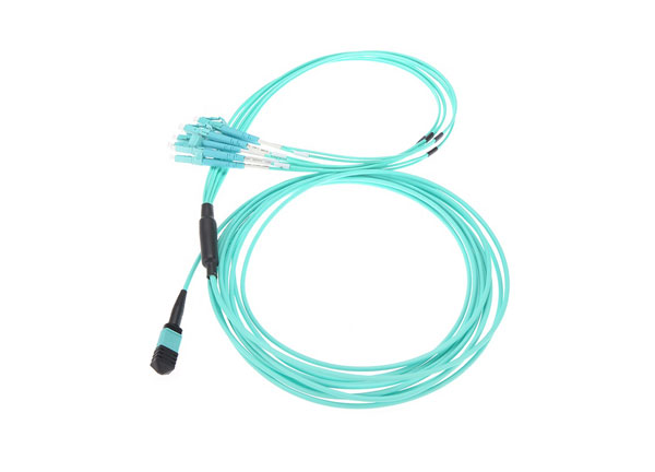 Hot Fiber Mtpmpofiber Optic Mpo To Lc 12 Cores 24 Cores Patchcord Om3 Om4 8623