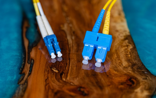 fiber_patchcord.jpg